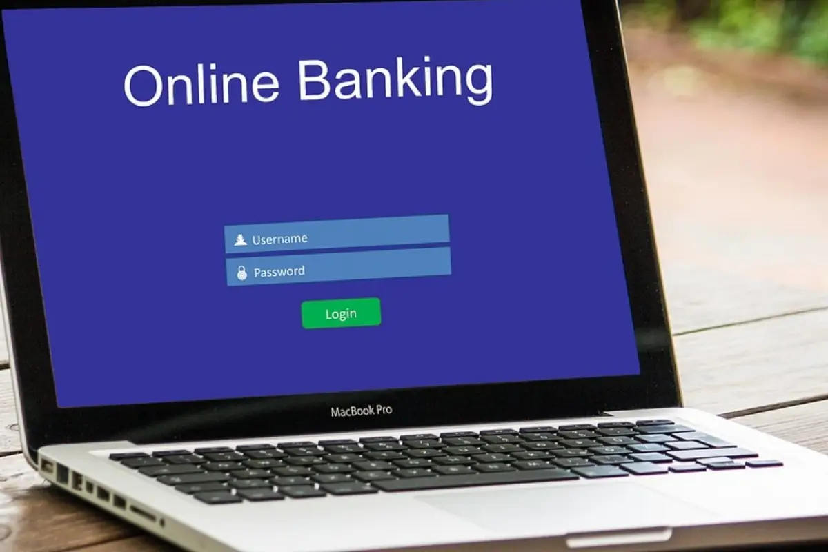 Attenzione a dove metti i tuoi soldi online: ecco la lista degli istituti di pagamento sicuri e affidabili